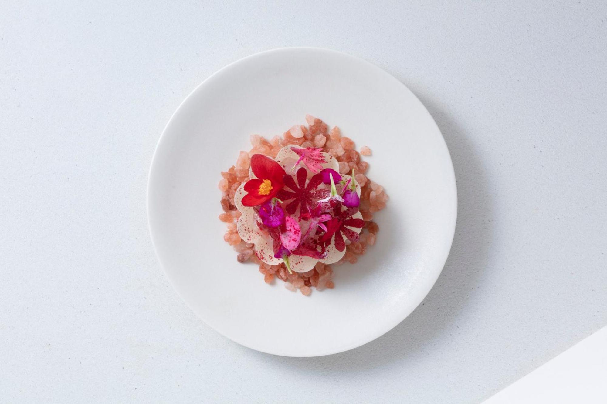 Good Nature Hotel Киото Экстерьер фото A dish by Heston Blumenthal